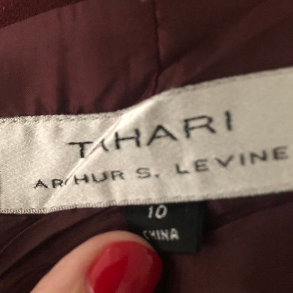 Tahari Burgundy Blazer - Picture 6 of 6